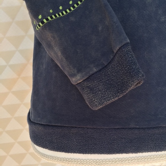 Stonewashed 💯 Cotton Sweater w/Tribal Embroidery - Picture 6 of 6